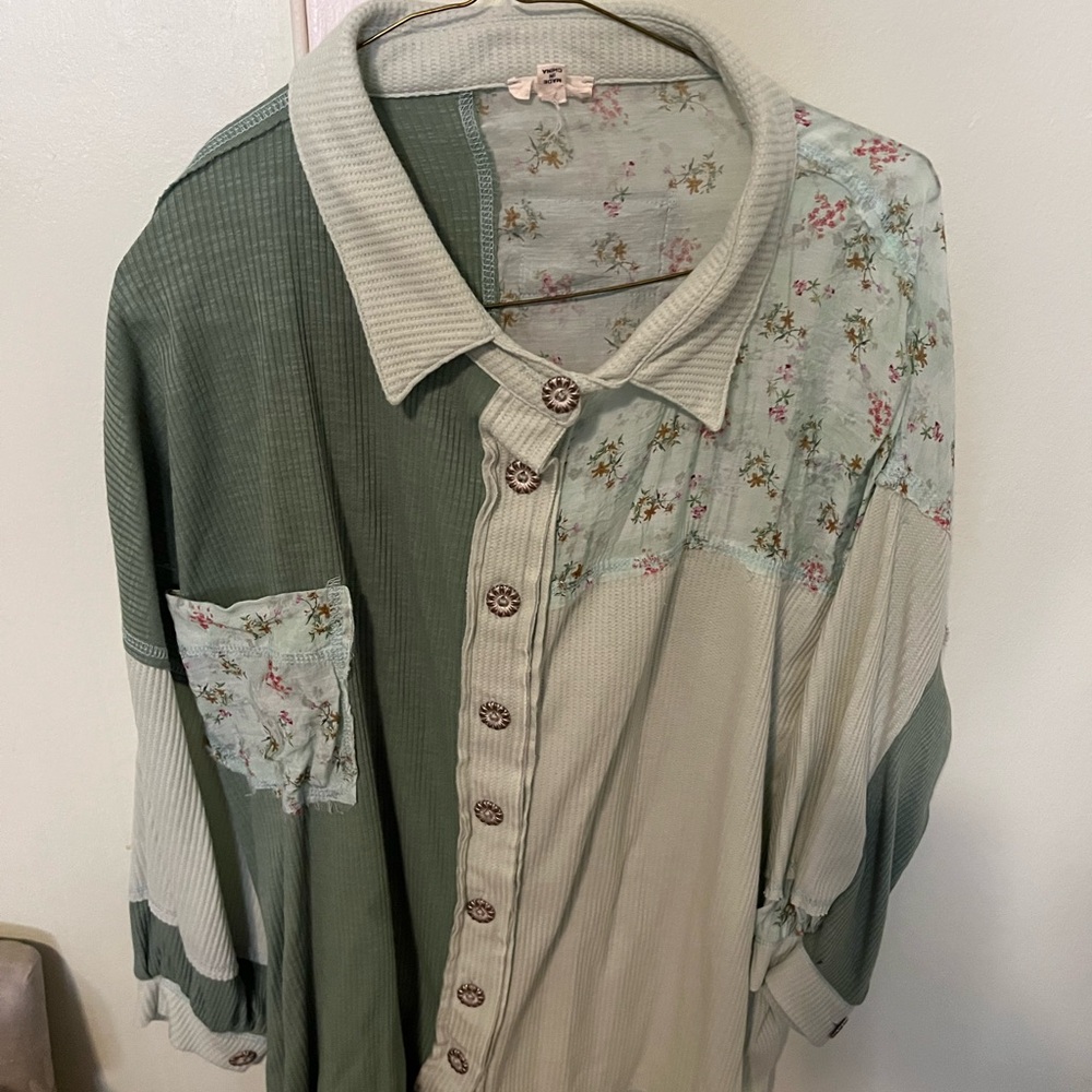 POL. Green Floral Patchwork